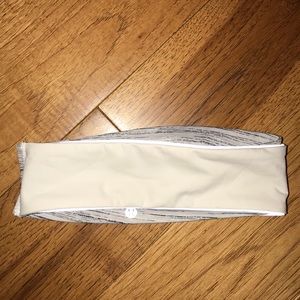 Lululemon Headband Ear Warmer w/ Ponytail Hole